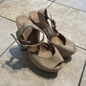 Steve Madden Beige Platform Heels